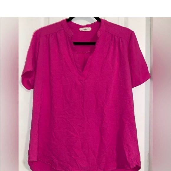 entro Tops - entro Bright Fuchsia Short-Sleeve V-Notch Blouse
